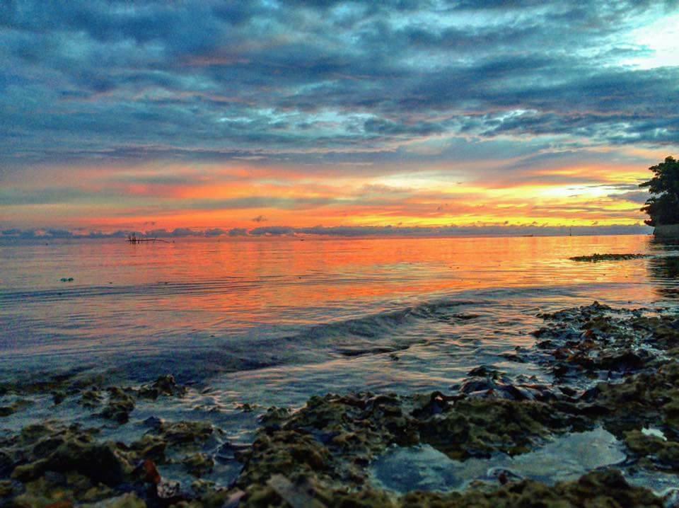 Birdland Beach Club Bolinao Kültér fotó